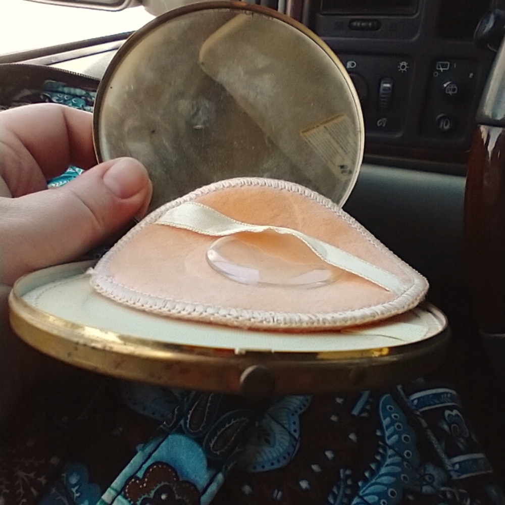 Vintage powder compact